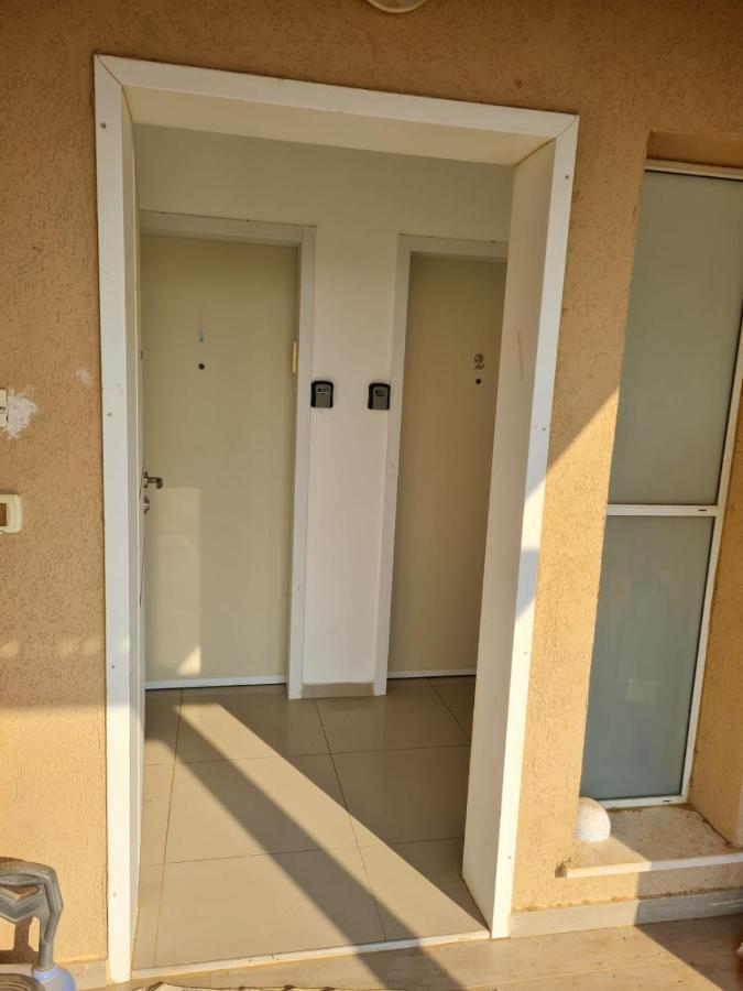 אילן ו אילנית בתי אירוח ביישוב אשלים Villa Buitenkant foto